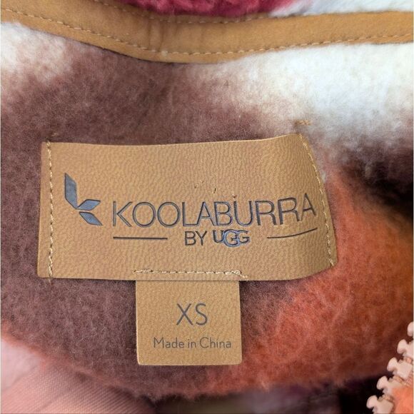 Koolaburra by UGG Cozy Sherpa 1/4 Zip Pullover - Picture 7 of 16